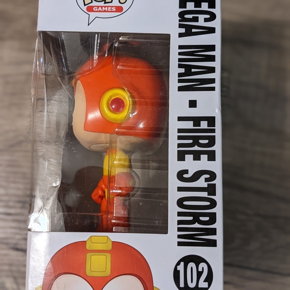 Funko POP! Mega Man-Fire Storm - Picture 2 of 4